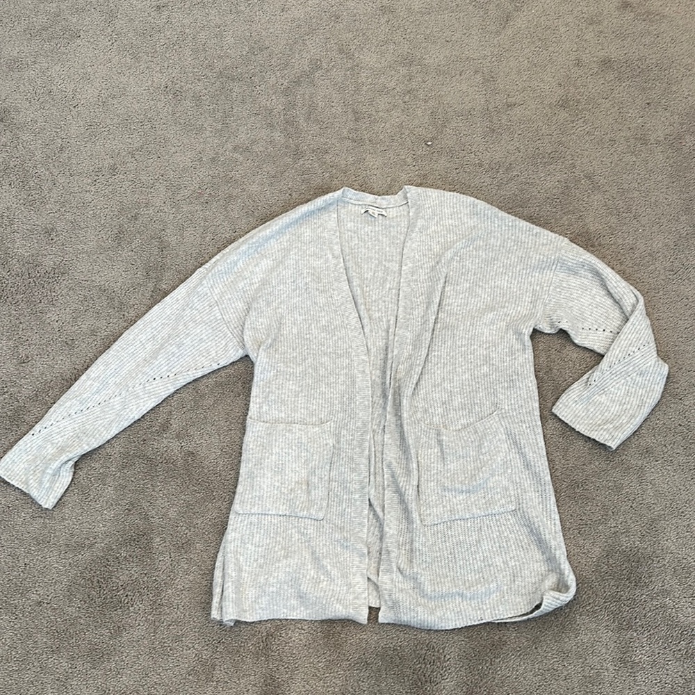 American Eagle gray cardigan